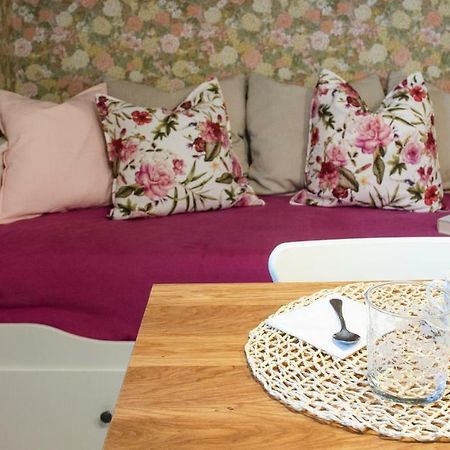 Flowers Apartment Joivy 25 Como Exterior foto